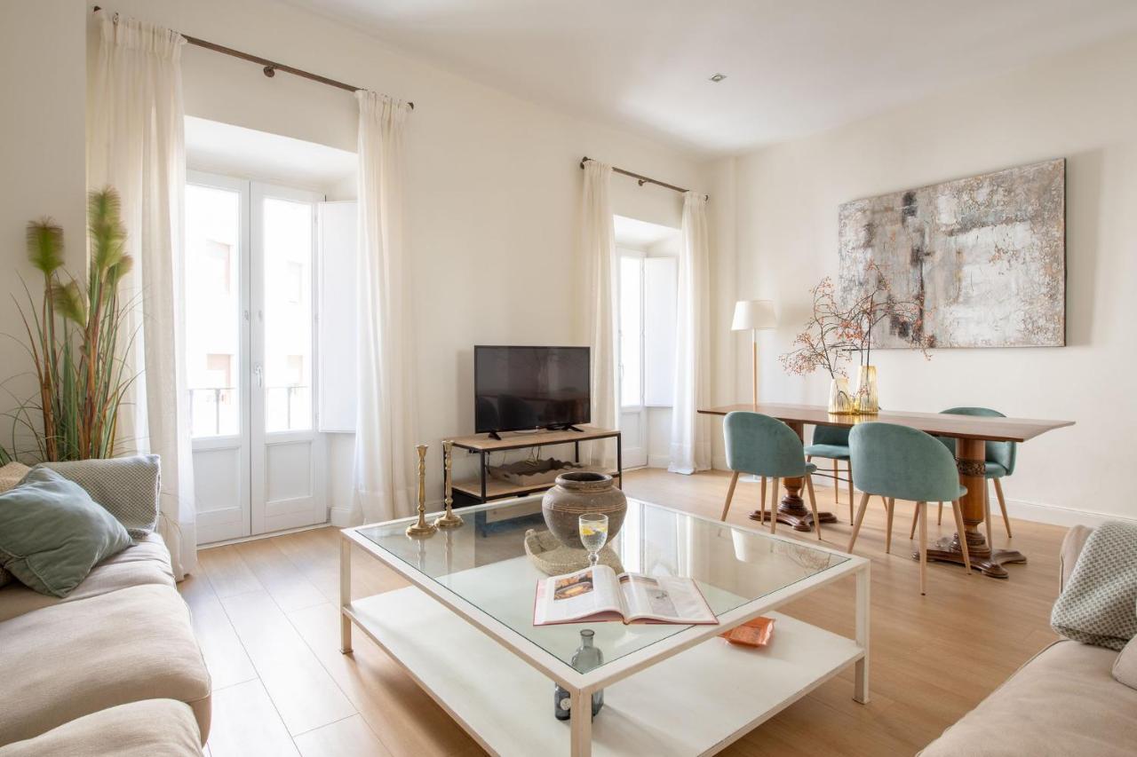 Apartment Plaza Nueva 2 Bedrooms & 2 Bathrooms Seville