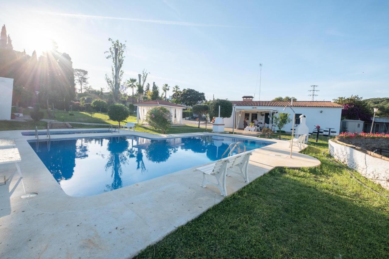 Holiday home Agradable Con Piscina Seville
