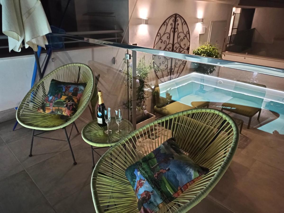Apartamento Luxury Penthouse With Private Pool Setas Monument
