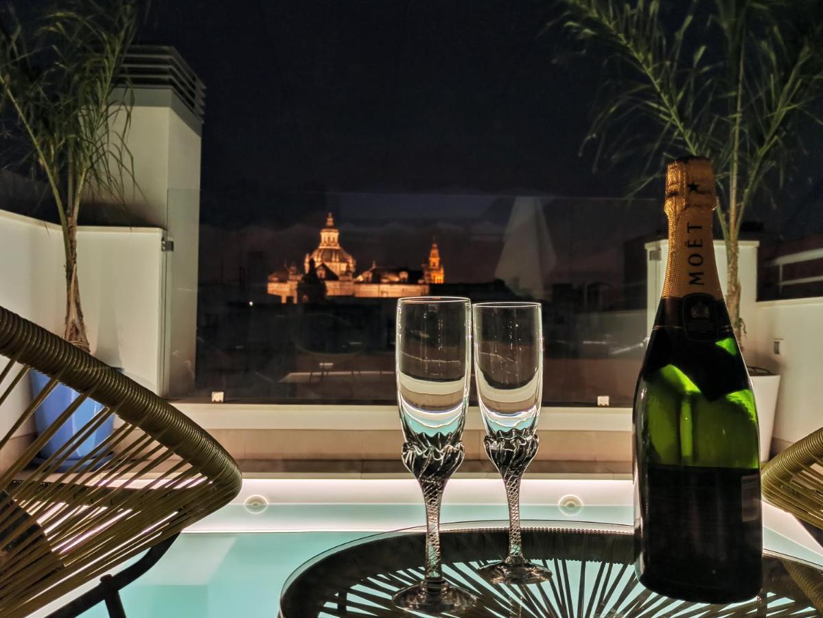 Luxury Penthouse With Private Pool Setas Monument