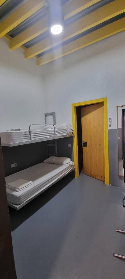 Hostel Your Way