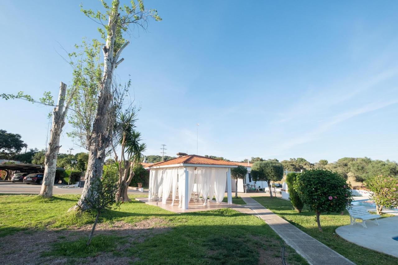 Holiday home Agradable Con Piscina Seville