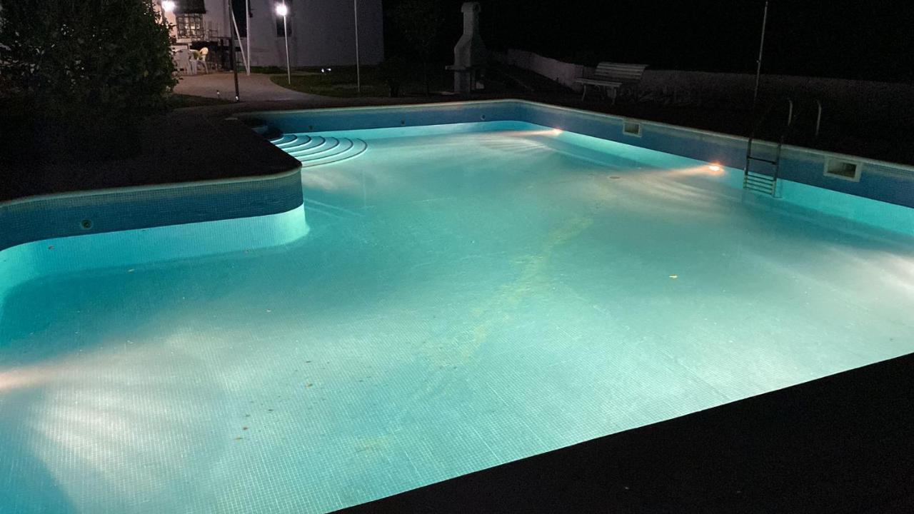 Agradable Con Piscina