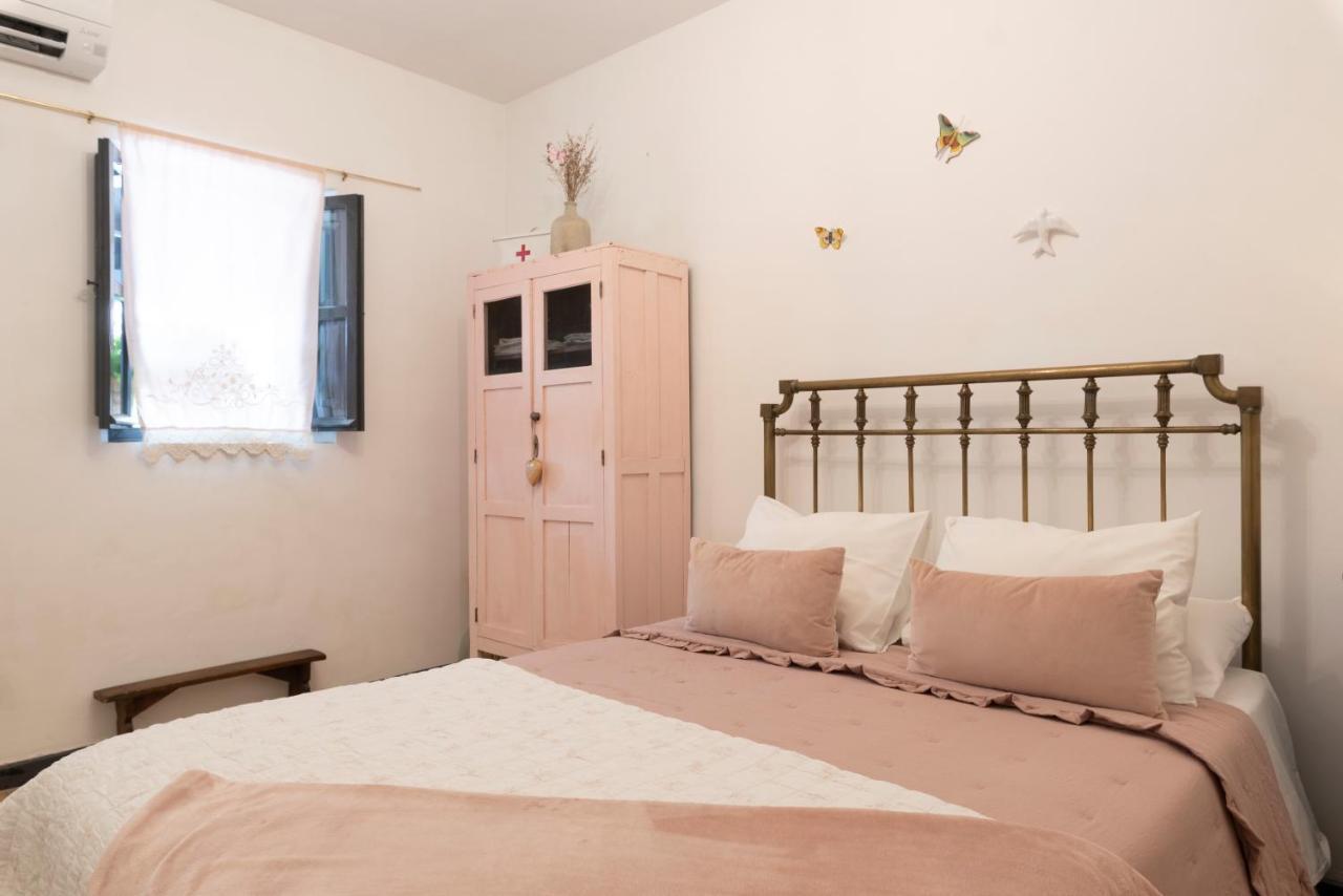 Andalusian Courtyard Apartment Seville