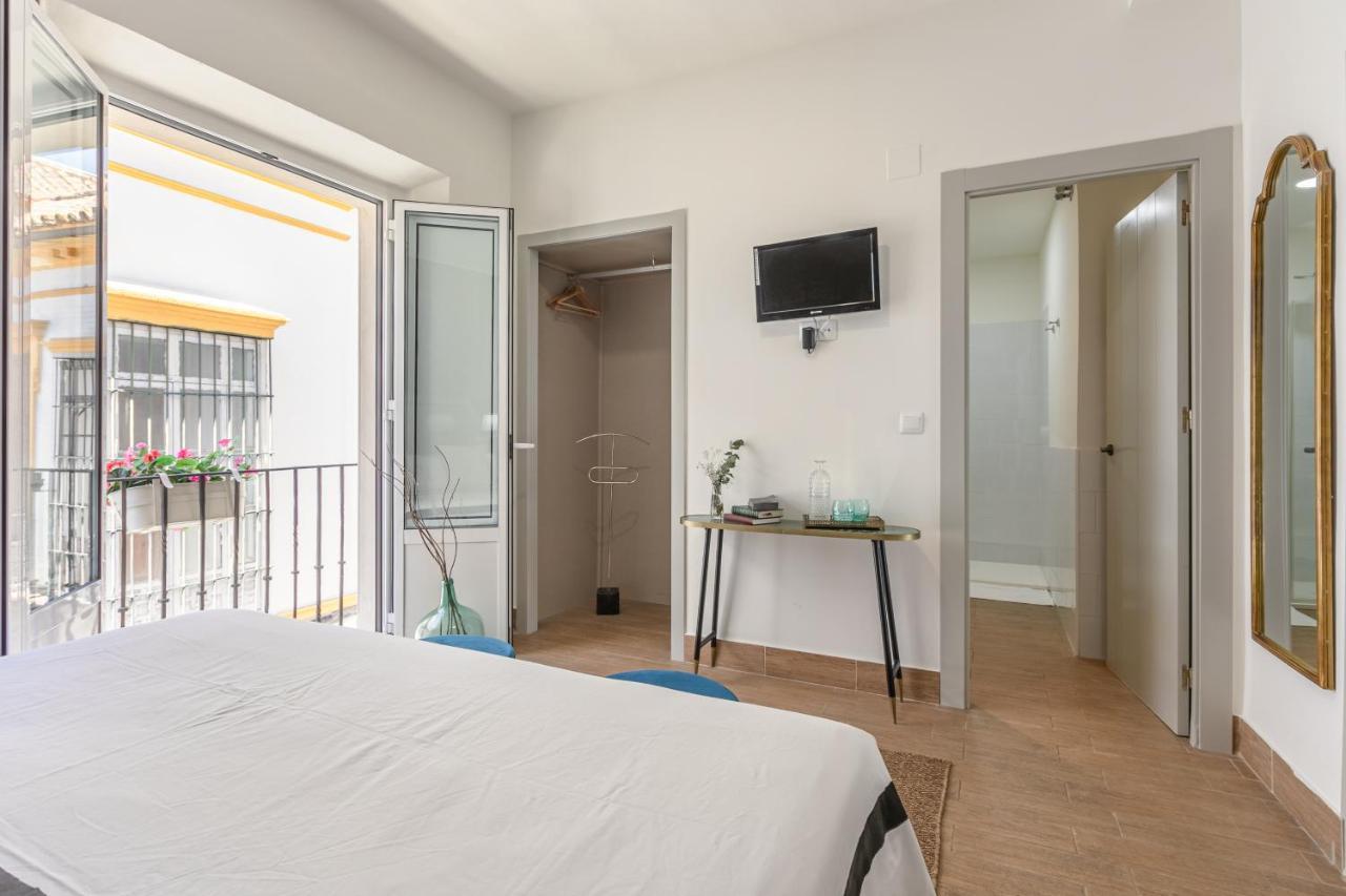 Nuea Santa Cruz Seville
