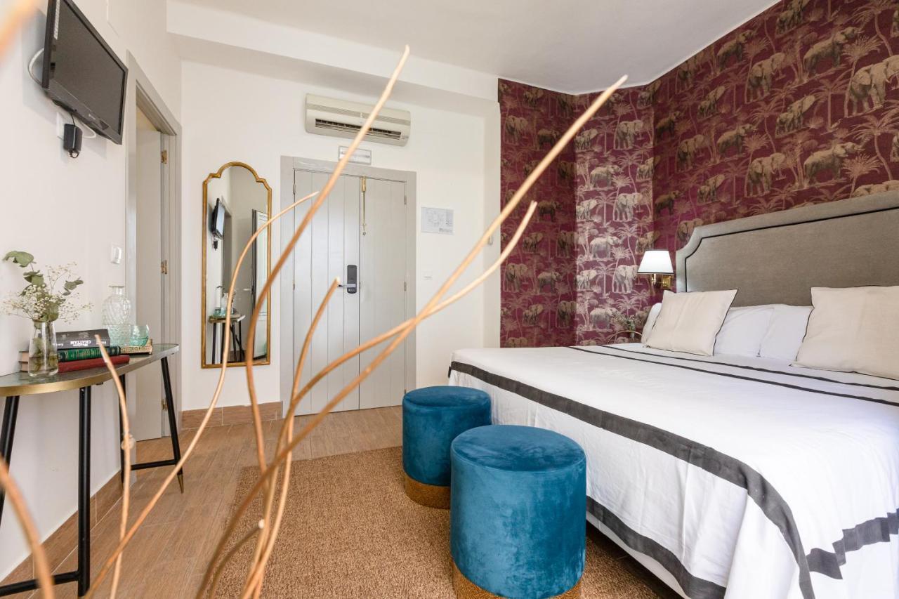 Nuea Santa Cruz Guest house
