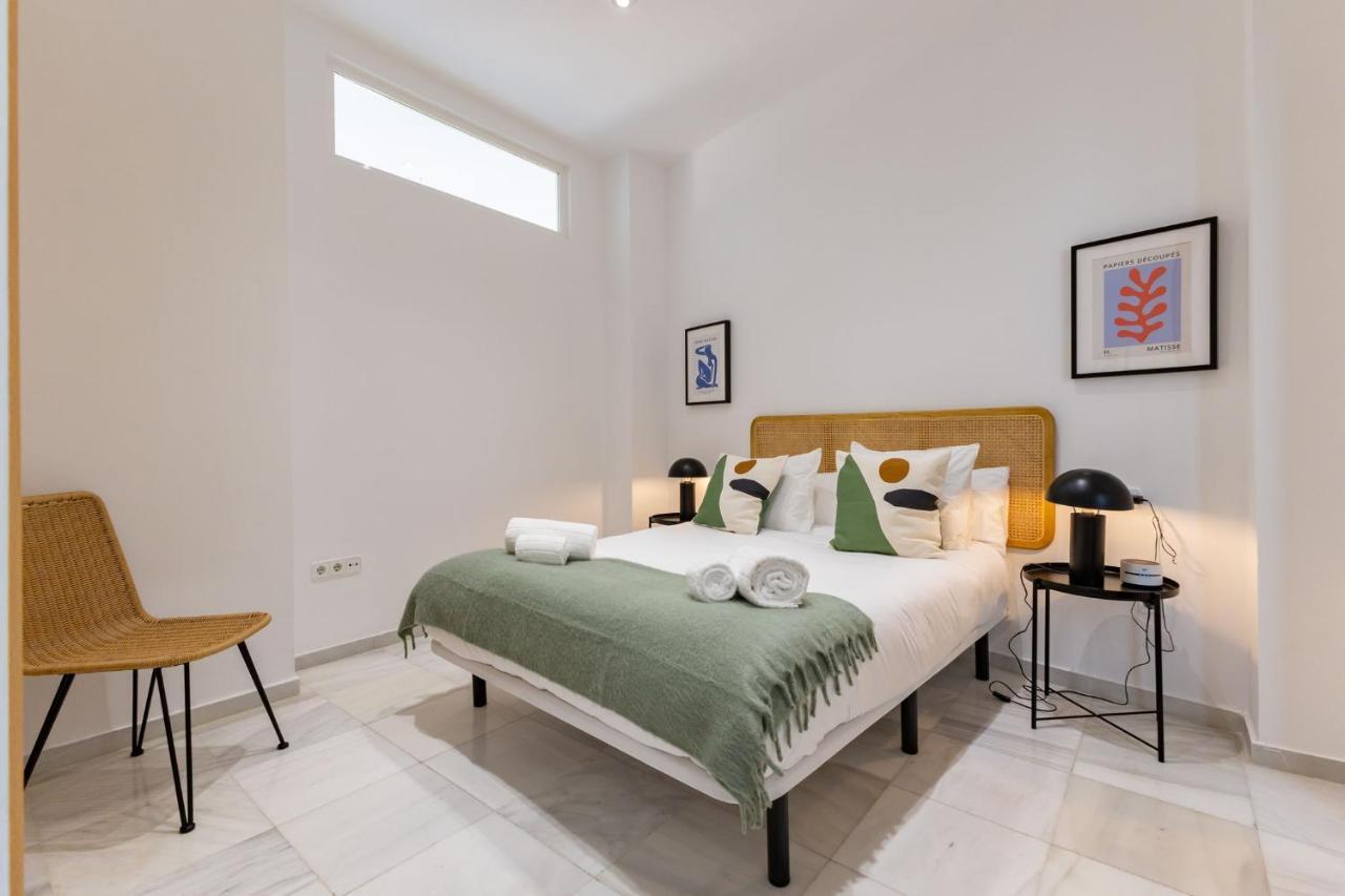 Terceros Center Deluxe By Valcambre * Sevilla
