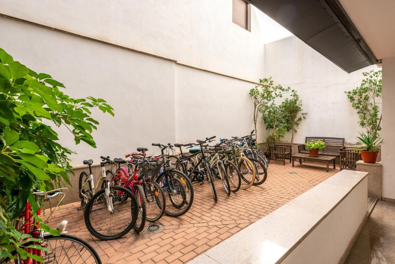 First Floor Near Macarena Church Sevilla