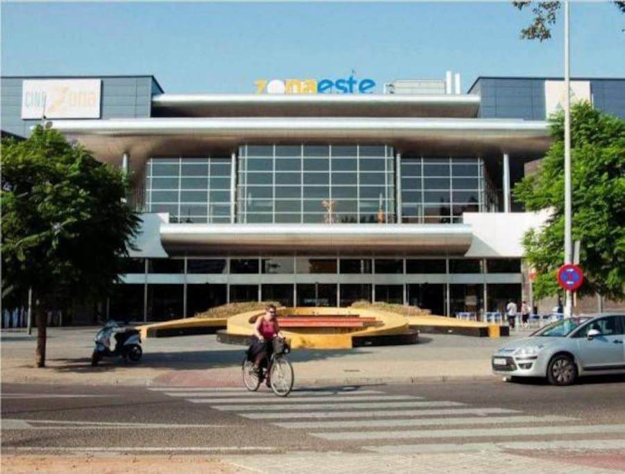 Fibes Con Parking Gratis. Este. Apartamento Sevilla