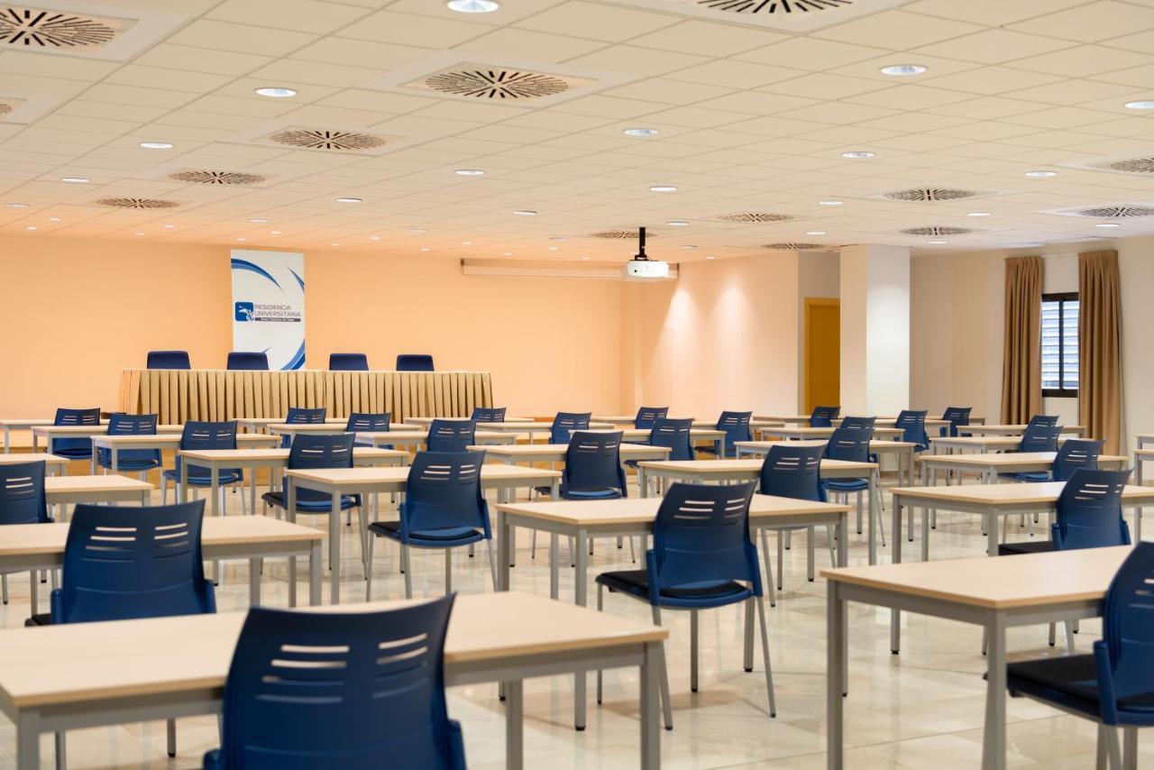 Micampus Estanislao Del Campo, Students Solo Estudiantes Sevilla