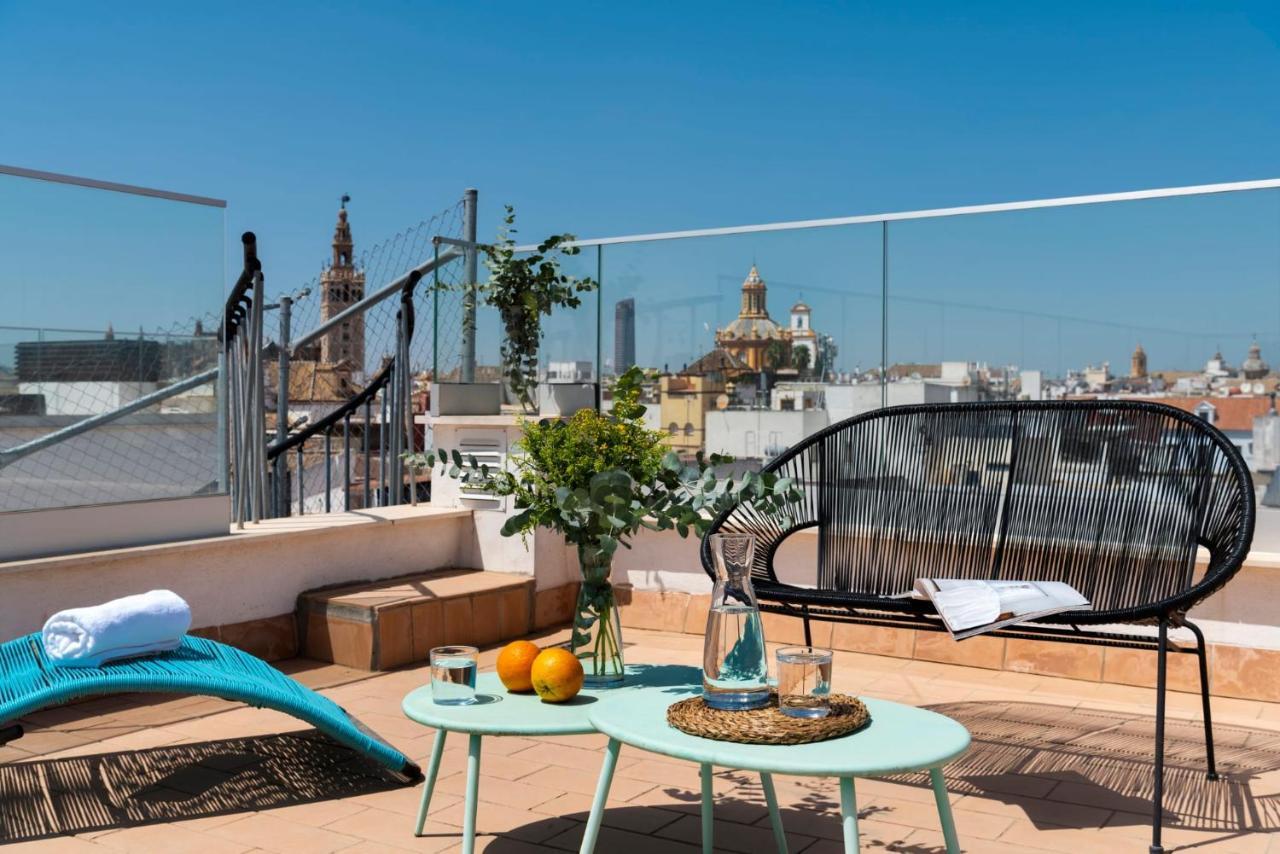 Atico Deluxe Terraza Privada Con Vistas A La Giralda Apartamento