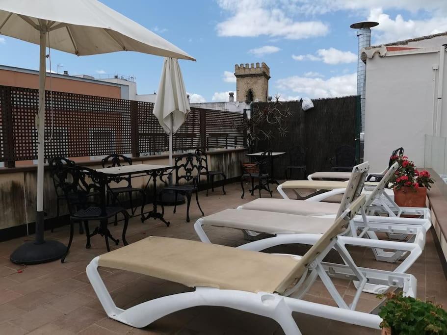 Con Encanto En Patio Sevillano Apartment *