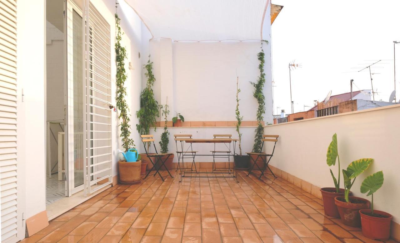 Casa Entera E Independiente Con Parking En Pleno Centro De Сasa de vacaciones
