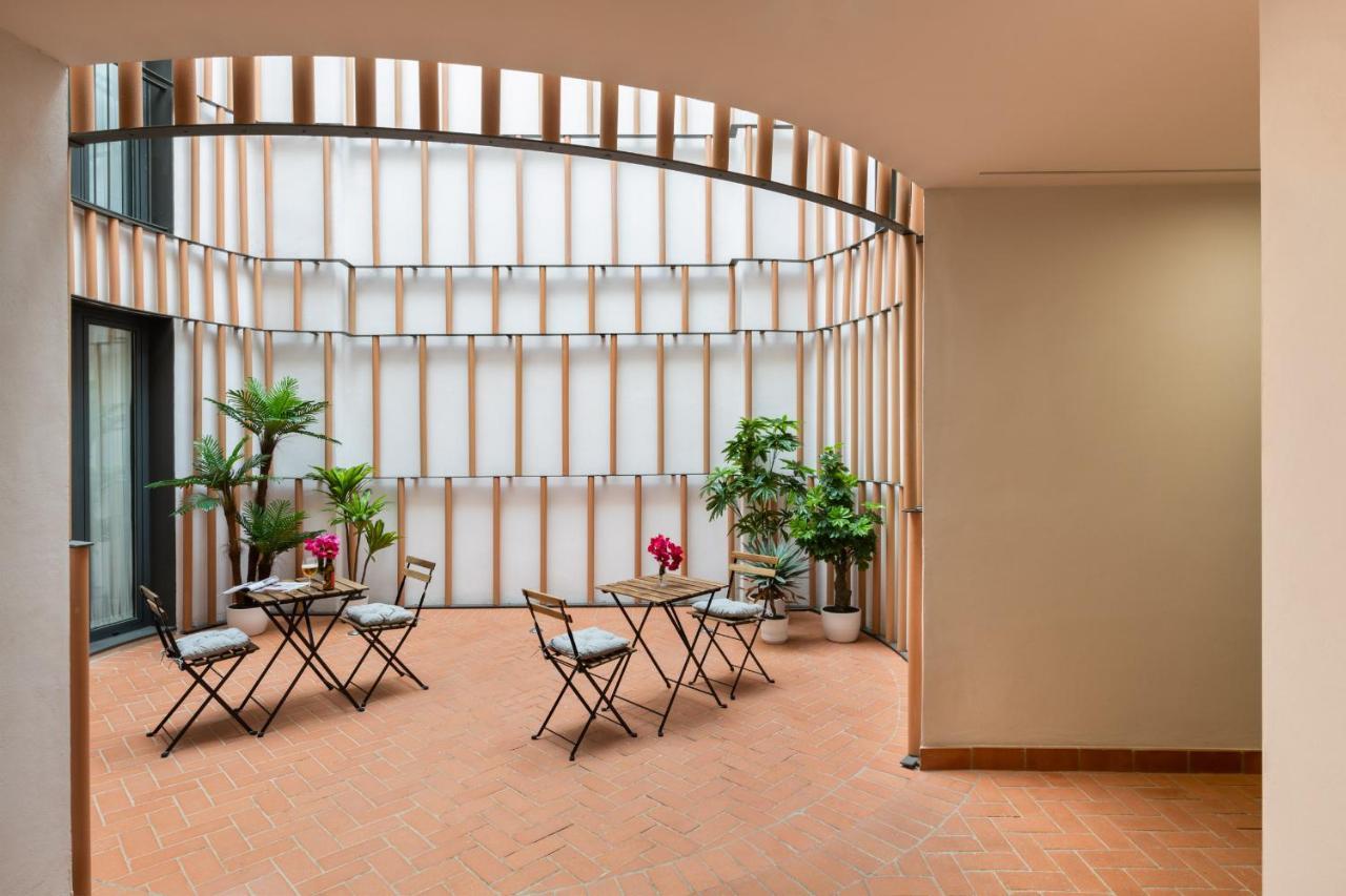 Avanti Azahar, En Un Barrio Con Encanto * Sevilla