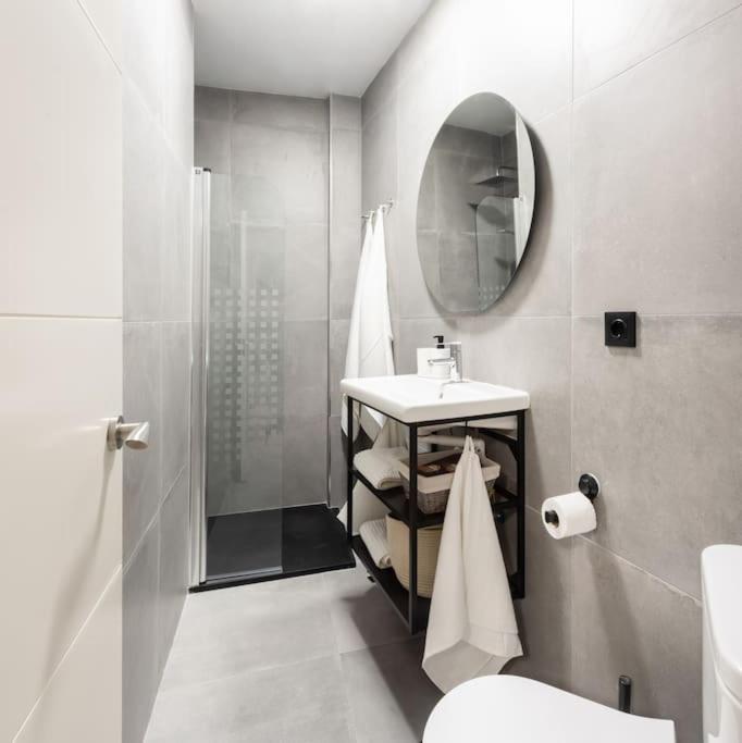 Mia Suite. Center Of *