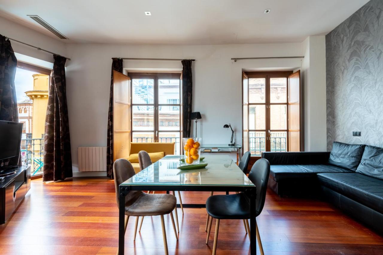 Cathedral Apartment, Upper Floor