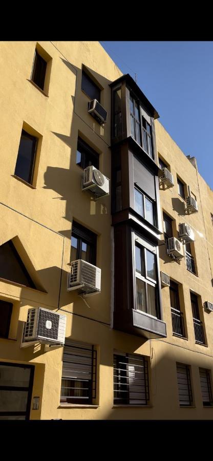 En Luis Montoto, Nervion. Centrico Apartment
