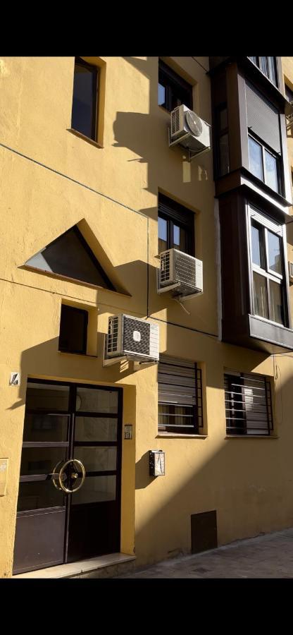 En Luis Montoto, Nervion. Centrico Apartment Seville