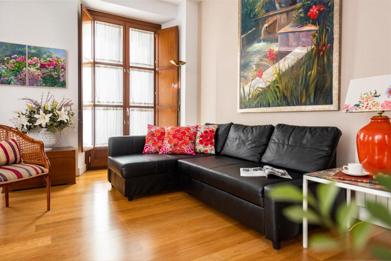 Cathedral Apartment, First Floor * Sevilla