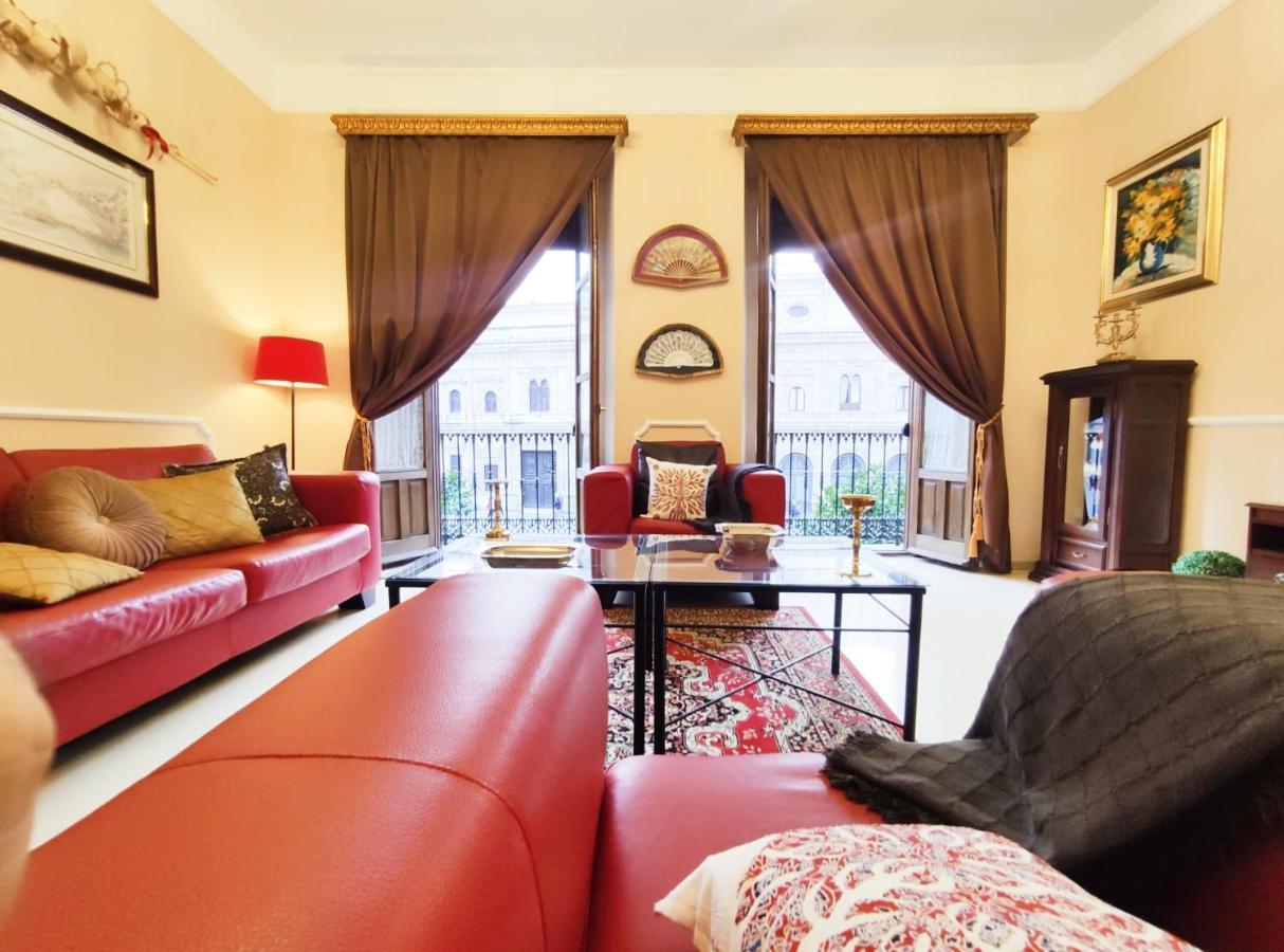Luxe Town Hall Apartamento
