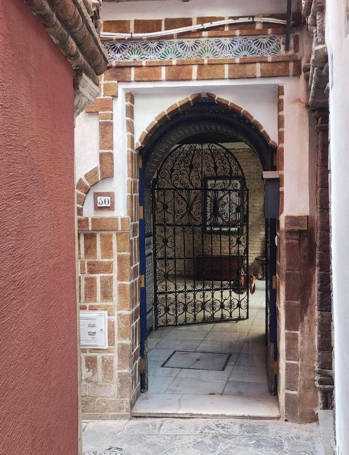 Dona Ines Barrio Santacruz Homestay