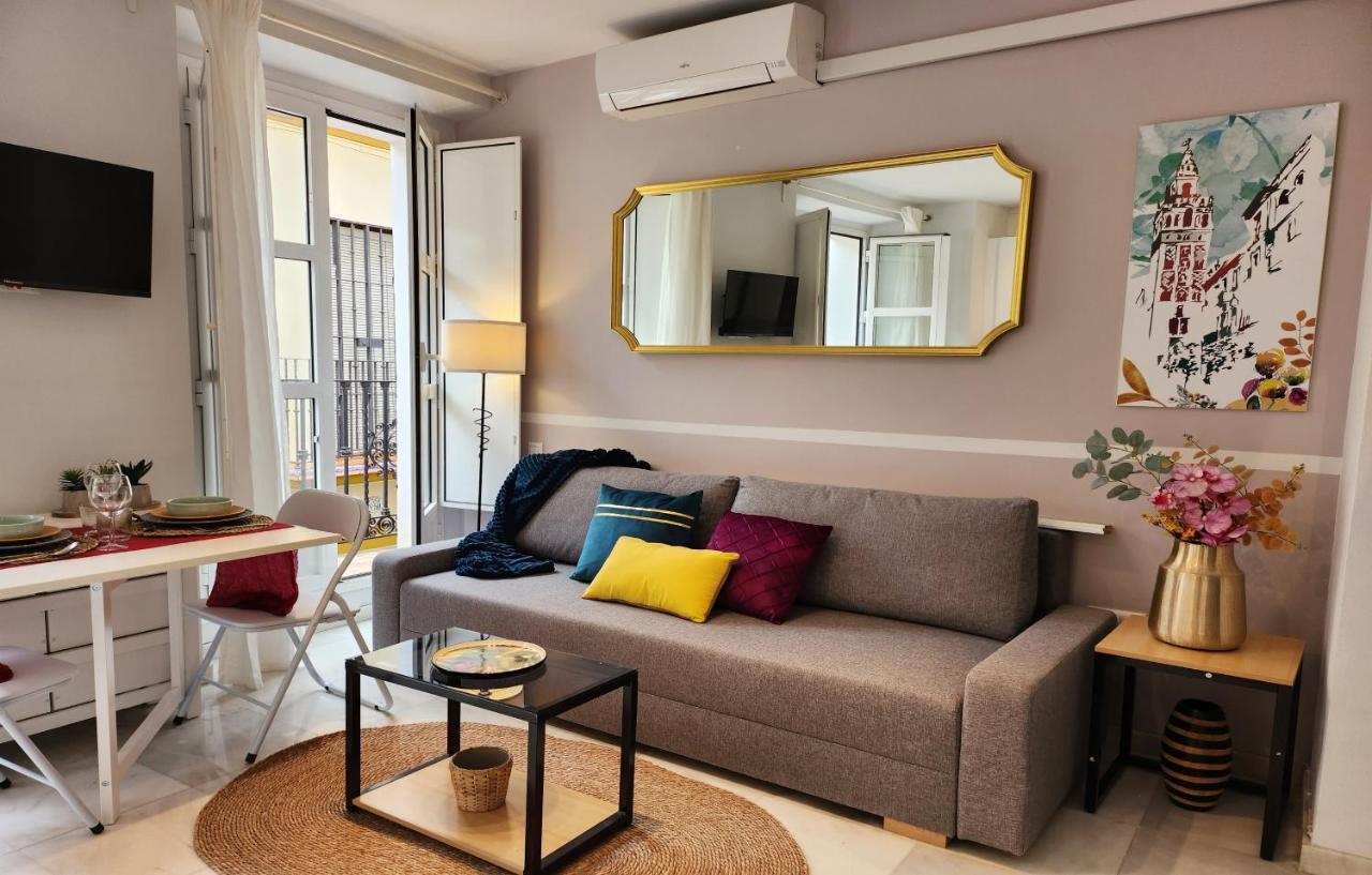 Lovely Center - Balcony Lux Sol Apartamento Sevilla