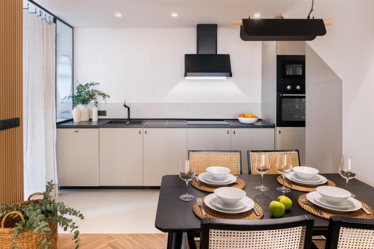 Magno Robles With Jacuzzi And Private Parking Apartment *