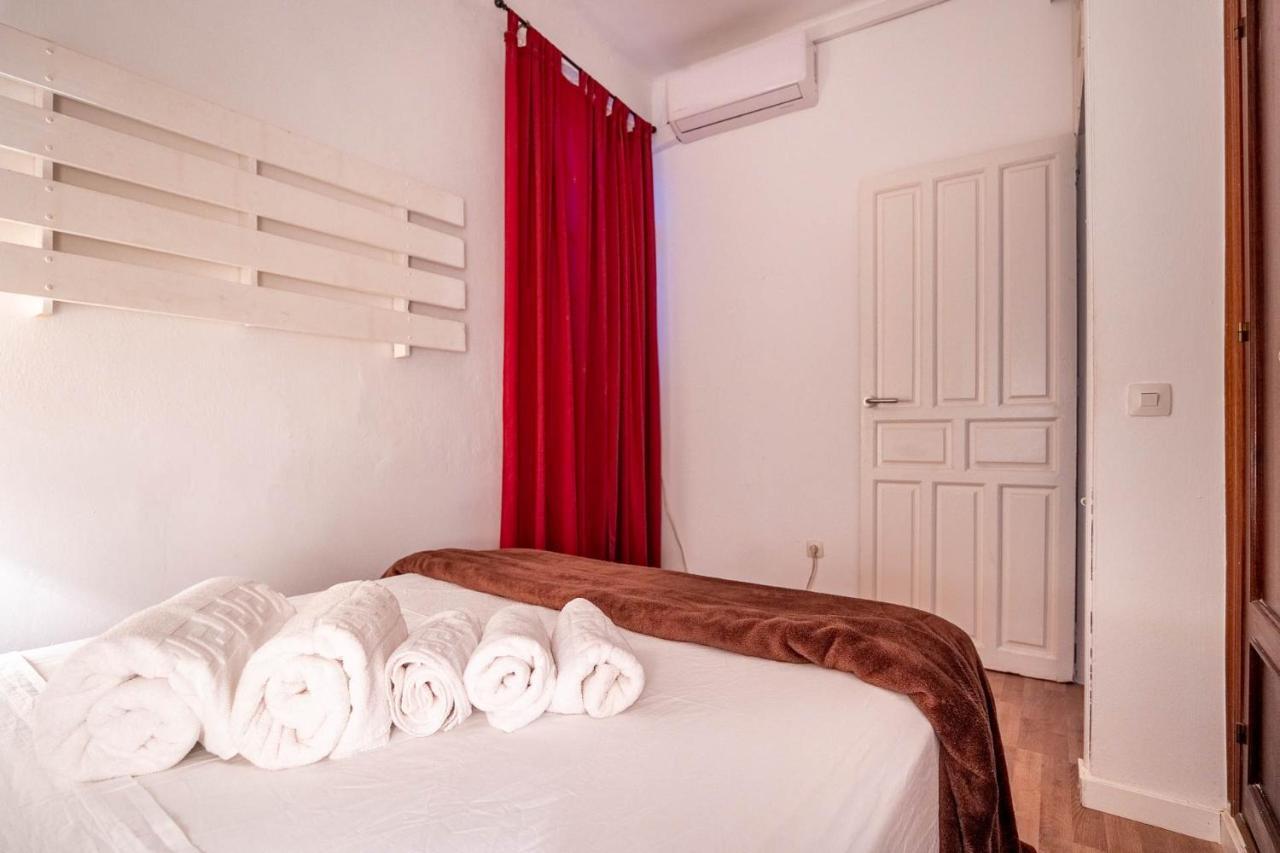 Recaredo Apartment *