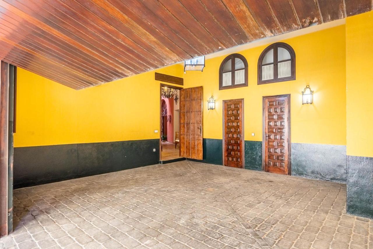 Casa Palacio Sxviii Con Piscina En Centro Historico De Holiday home Seville