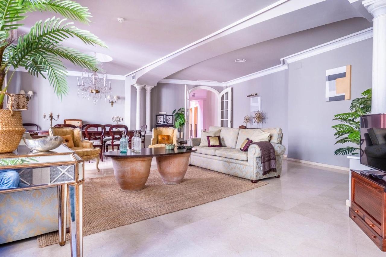 Casa Palacio Sxviii Con Piscina En Centro Historico De Seville