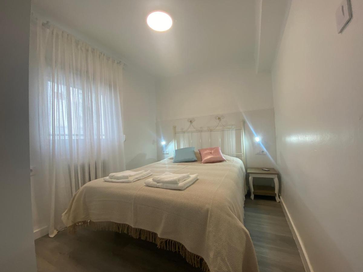 Apartamento Piso Junto Al Hospital Macarena *