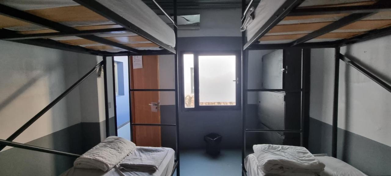 Hostal Your Way