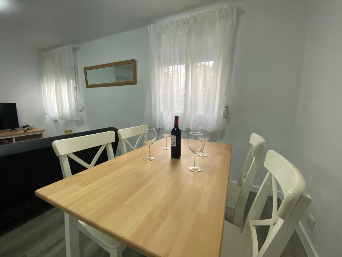 Apartamento Piso Junto Al Hospital Macarena *