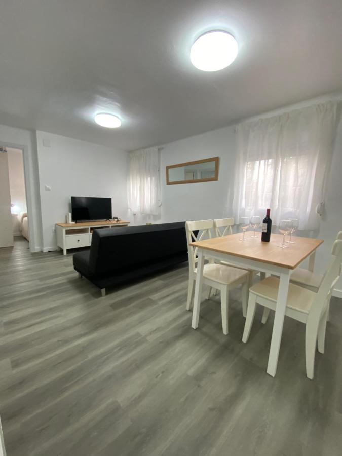 Piso Junto Al Hospital Macarena Apartamento Sevilla