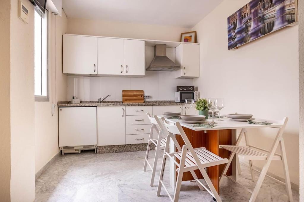 Apartamento Ronda De Triana 45 Sevilla
