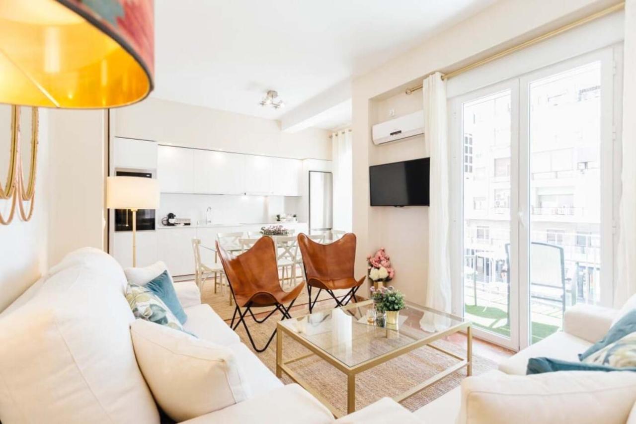 Apartment Stylish And Wide- 3bdr 3bth- Remedios