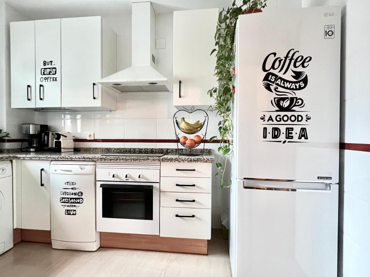 Teodosio Free Parking & Ac Apartment