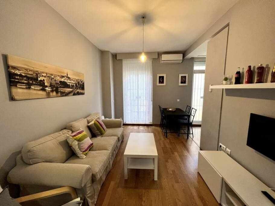 Talavera Atico Con Terraza Y Parking Apartamento Sevilla