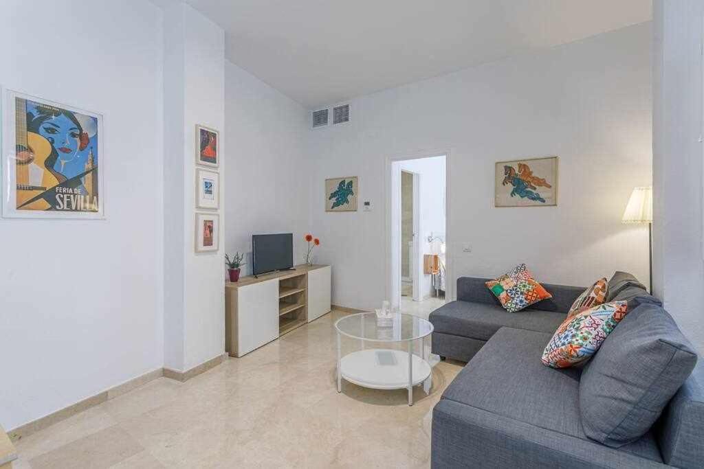 Apartamento Aym Place Santa Cruz Parking Incluido Alto Max 1,80m Sevilla