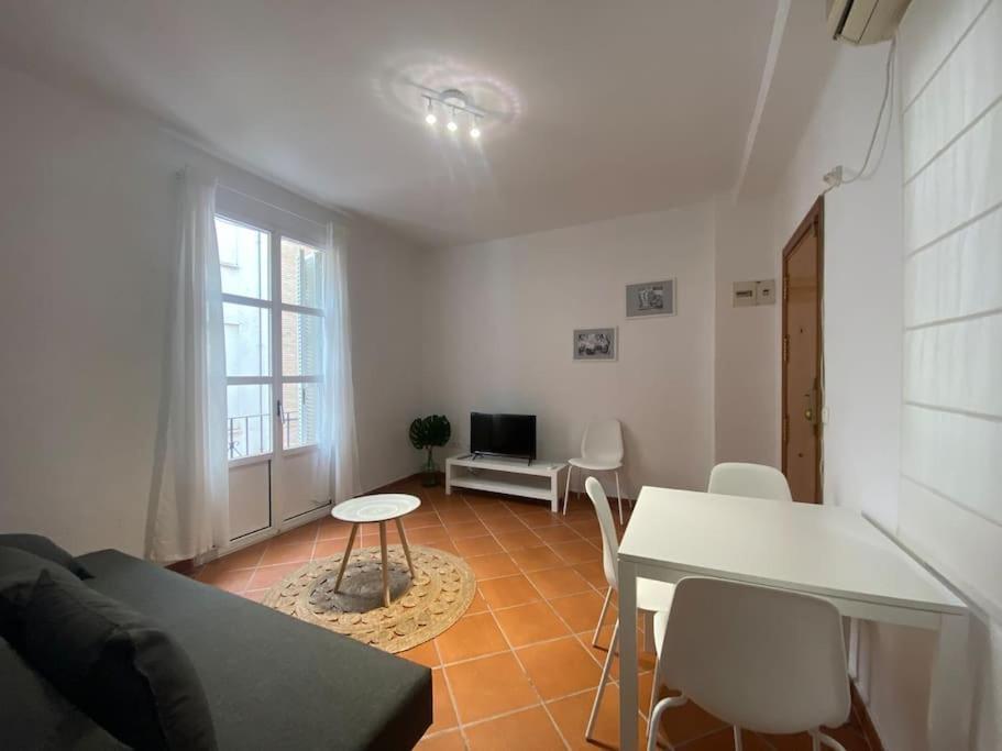 Tranquilo Piso Alameda Apartamento
