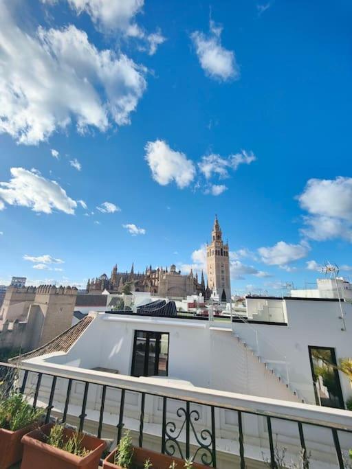 Apartamento Lovely 1-bedroom Loft With Terrace. Amazing View. *