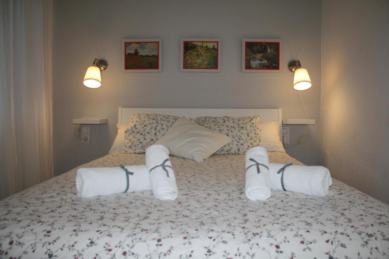 Triana Essence Apartment *