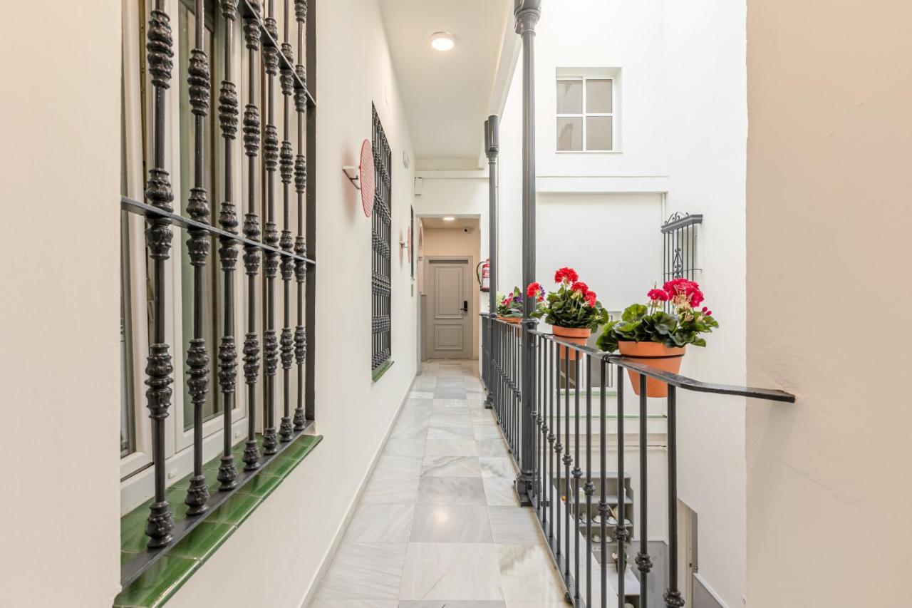 Nuea Alameda 2* Seville