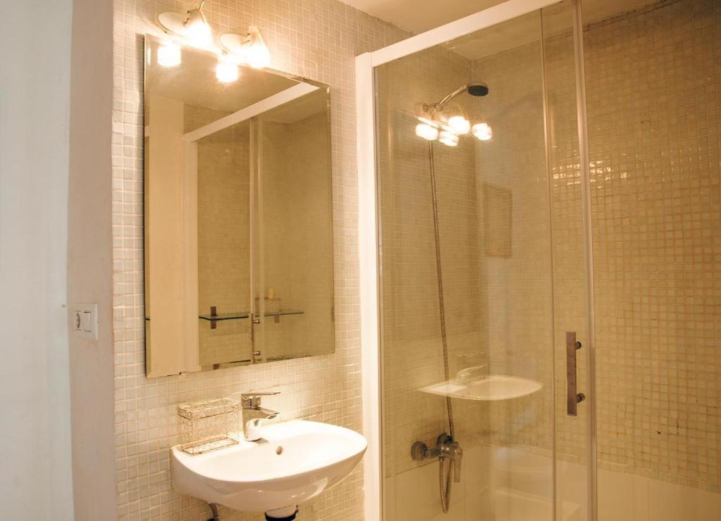 Rentalsevilla Galera Apartamento Sevilla