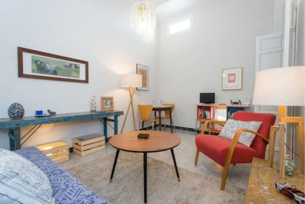 Apartamento Casa Pepita: Vintage Spirit In The Old Town *