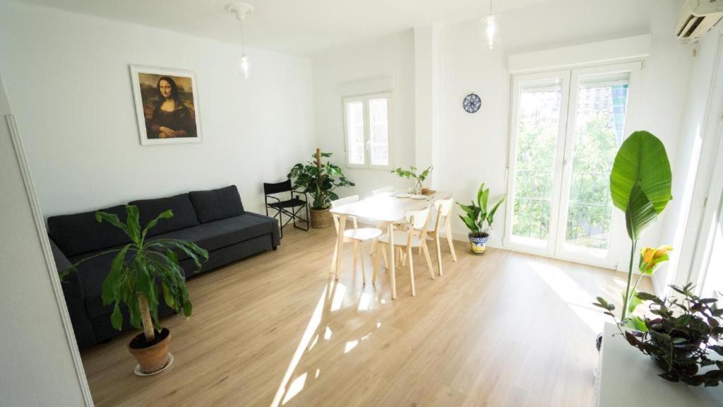 Rentalsevilla Casa Viva Triana Apartment *