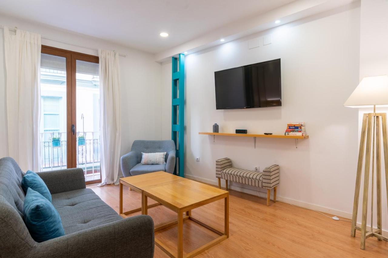 Locksmith - Park Option Apartment *