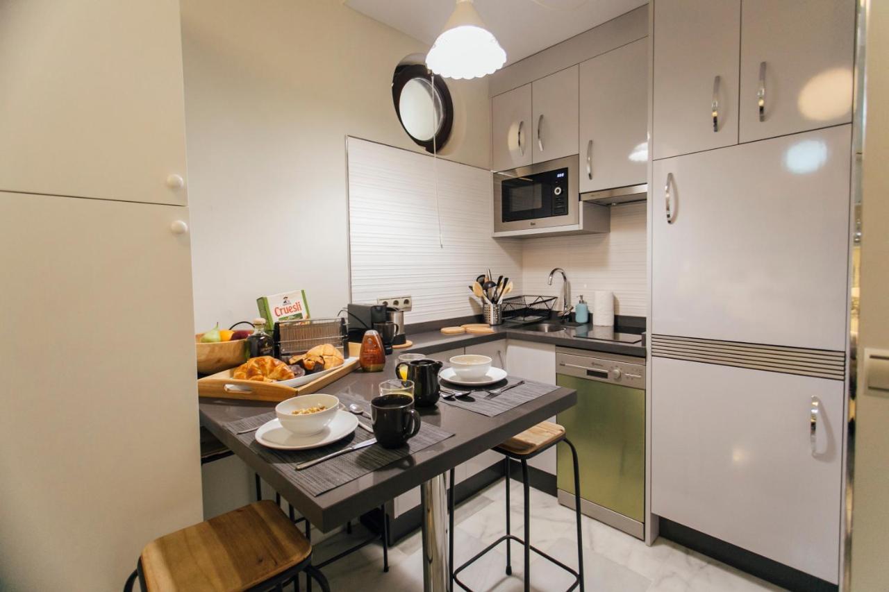 Comfortable Duplex- 1bd 2bth- Dean Miranda *