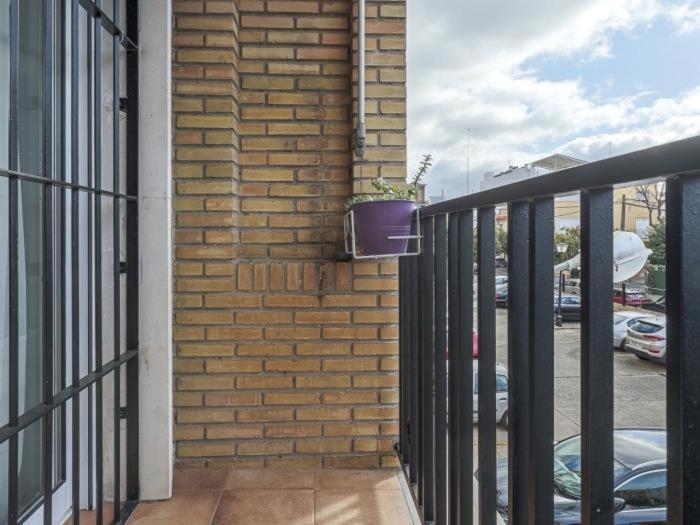 Elegante Luminoso Y Tranquilo De 2 Hab Wifi-ful Parking Inc Apartamento Sevilla