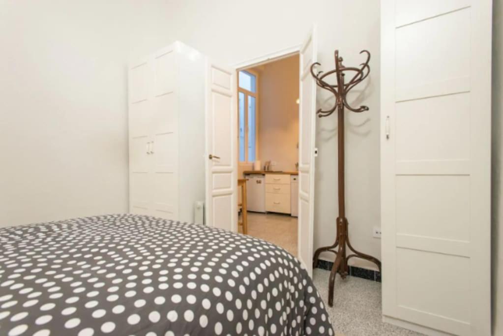 Casa Pepita: Vintage Spirit In The Old Town * Sevilla